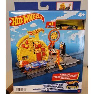 NIB Hot Wheels Speedy Pizza Pick-Up Playset With 1:64 Scale Car & Spinning Signs